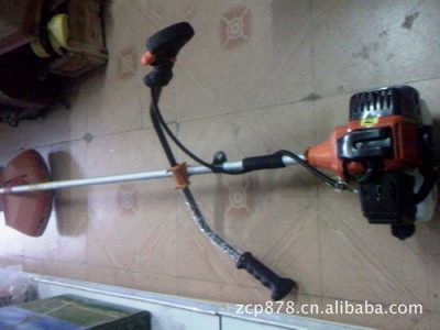 批发种五金机电类产品，精品大功率侧挂式两冲程汽油割草机