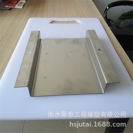 微信图片_20180804210201_副本.jpg