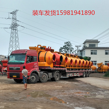 厂家直销滚筒式混凝土搅拌机，型号齐全。