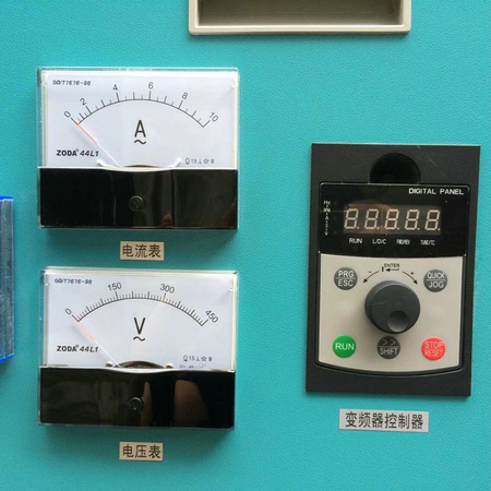 变频器电流电压表.jpg