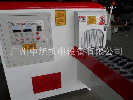 圆木多片锯前台