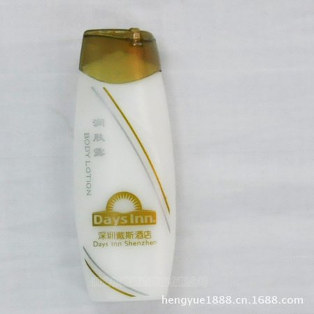 黄色不规则的润肤露
