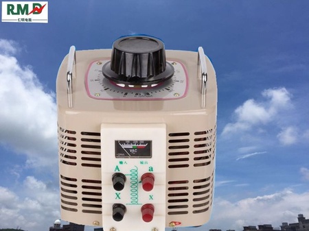 厂家直销 单相手调式5KVA调压器输了电压220V输出0-300V可调