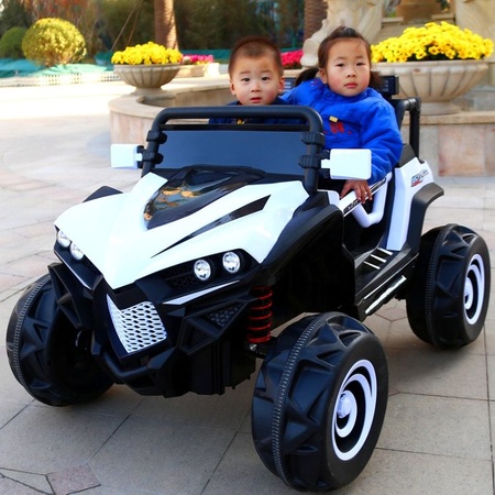 新款婴儿童四驱电动车男女孩可坐可遥控四轮双座电动汽车童车