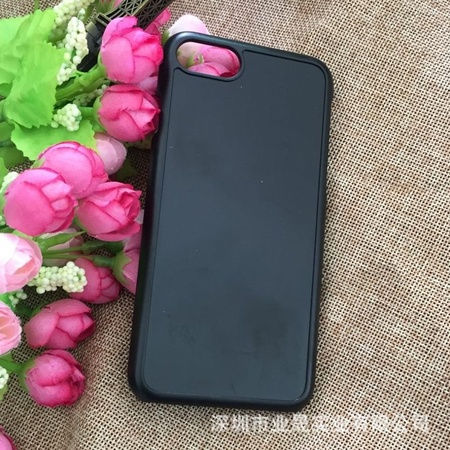 IPHONE8PLUS凹槽贴皮手机壳