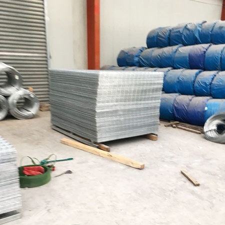 东卓 镀锌网片 高品质养殖钢丝网片 电焊网片 钢丝网 生产厂家