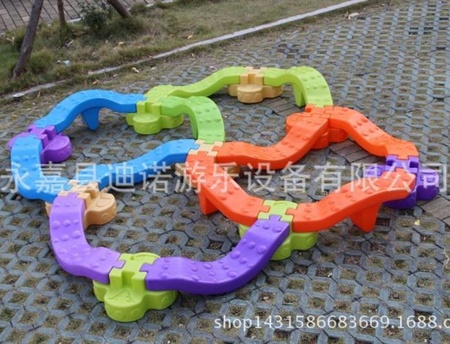 儿童塑料独木桥 平衡木 感统训练器材全套 幼儿园加厚塑料独木桥