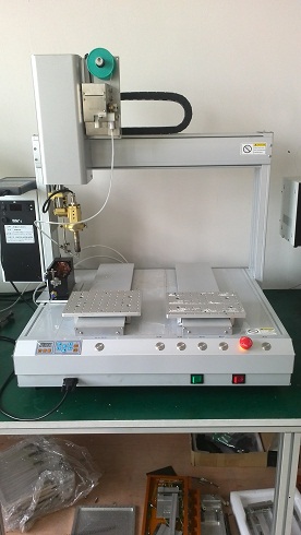 苏州拓航专业批量生产微电机自动焊锡机