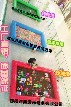 四川彩色双层充气池子/儿童充气沙滩池价格/海洋球充气池
