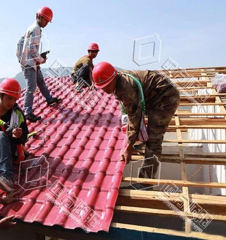 塑料琉璃瓦_成都树脂瓦厂家批发建筑新型屋面建材塑料农村洋房