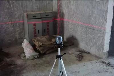 12线贴墙仪使用视频 激光水平仪怎么使用