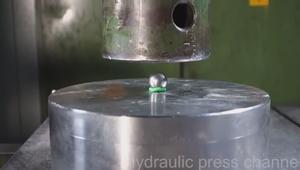 小型液压机工作视频 液压机工作原理？