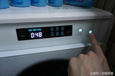 滚筒洗衣机如何放水  滚筒洗衣机怎么加水？ 