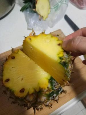 菠萝削皮刀怎么用  生活小技巧 菠萝怎么削皮 