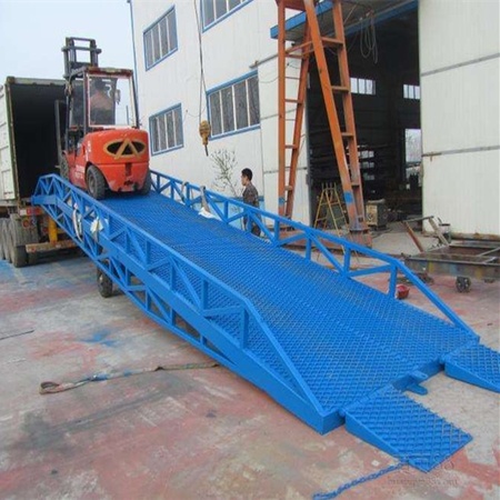实力厂家现货10吨移动式登车桥创杰机械登车桥